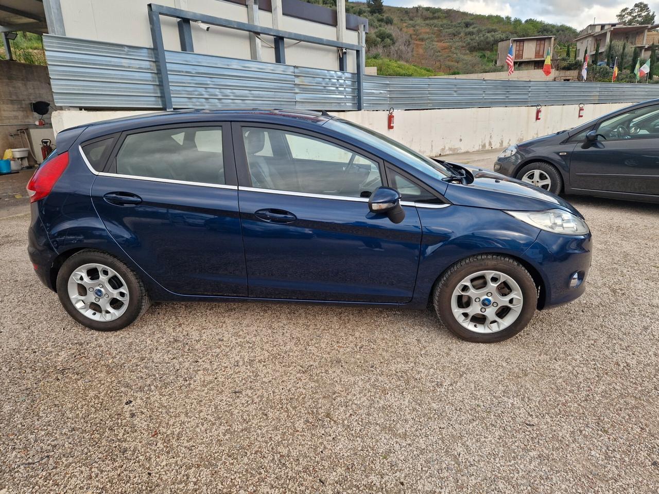 Ford Fiesta Ikon 1.6 TDCi 95CV 5 porte