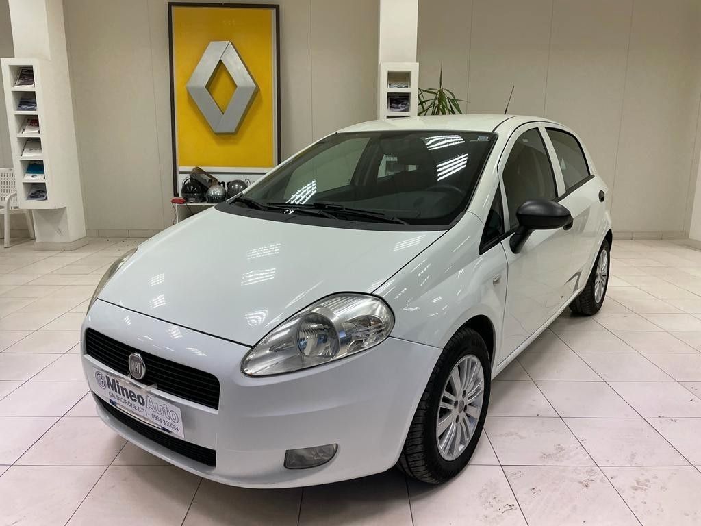 Fiat Grande Punto 1.3 MJT 75 CV 5 porte OK NEOPATENTATI