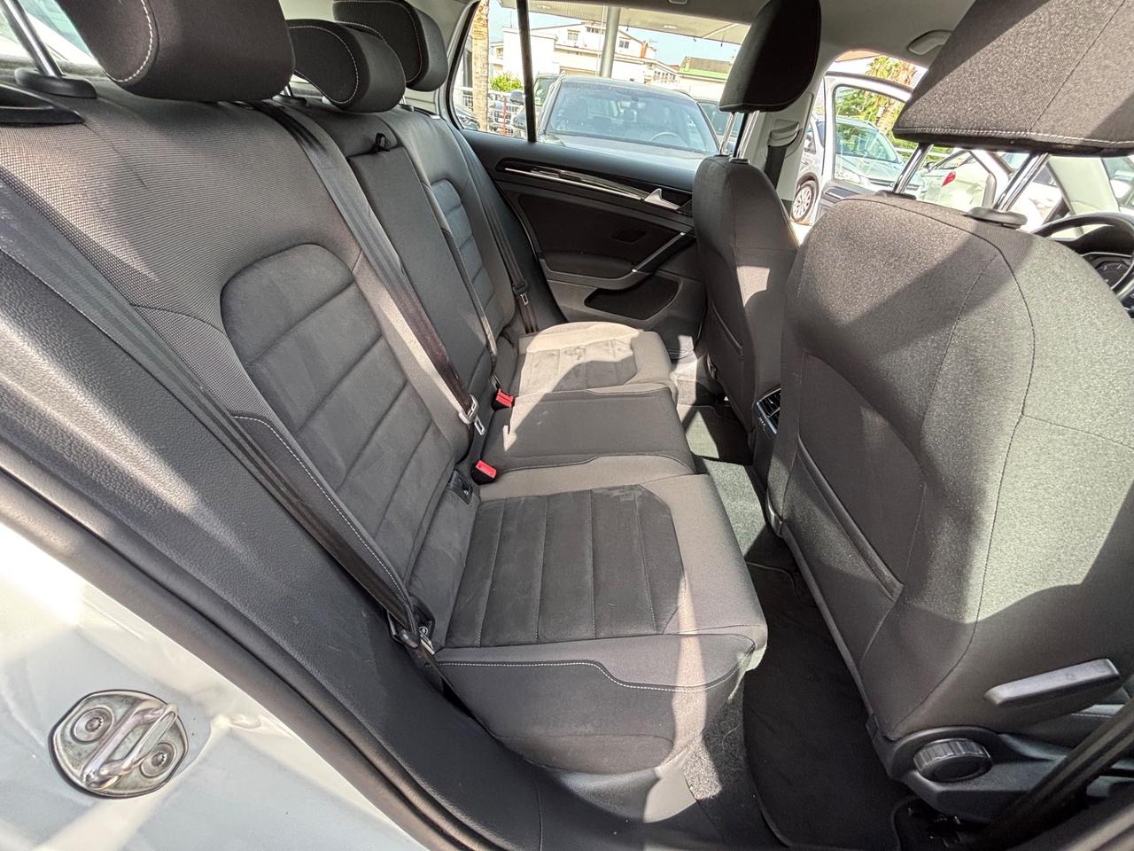 VW GOLF 1.6TDI 116CV DSG EXECUTIVE RETROCAMERA FULL