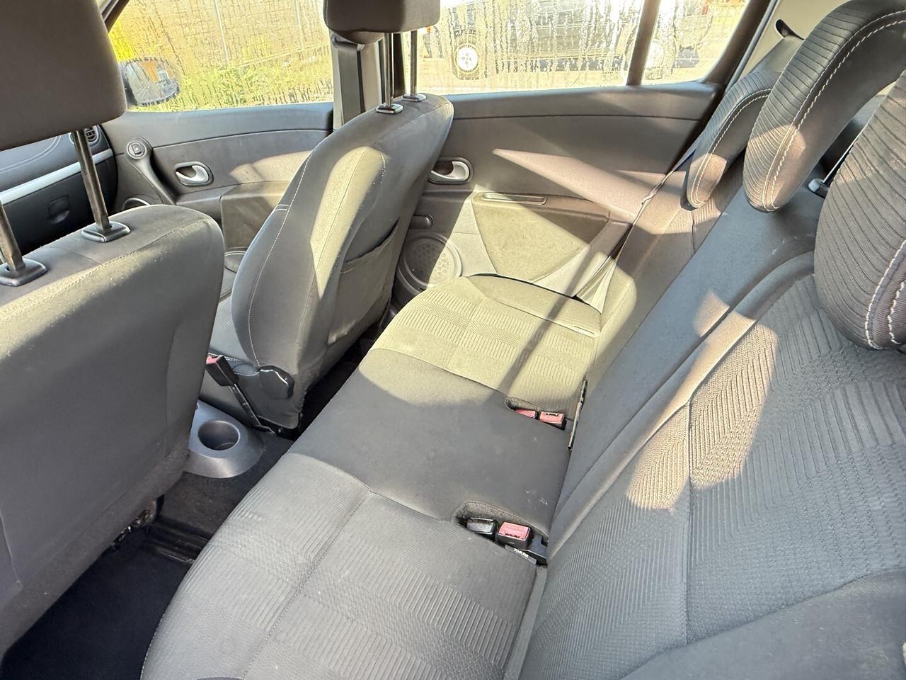 RENAULT CLIO 3 SERIE 1.5 DCI ADATTA NEIOPATENTATI