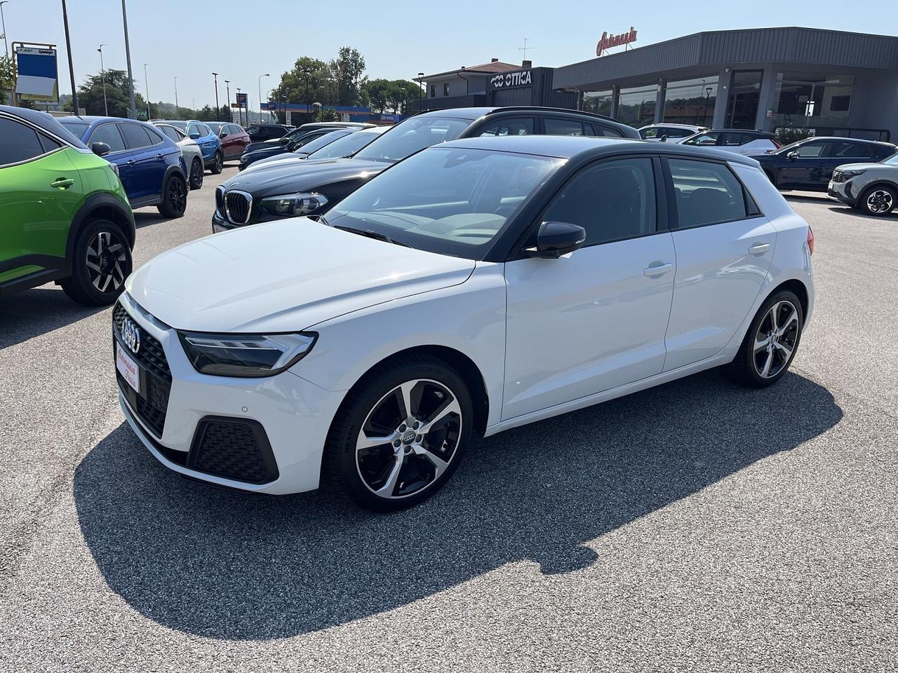 AUDI A1 SPORT . B. 3.0 1.0 110 CV TFSI AUTOM.