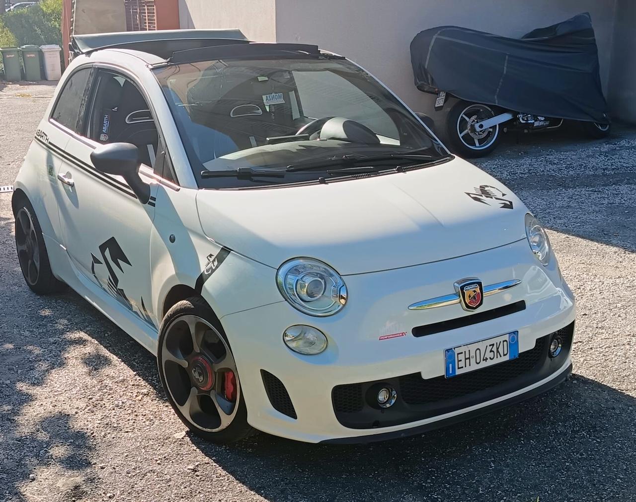 Abarth 500 C 1.4 Turbo T-Jet MTA
