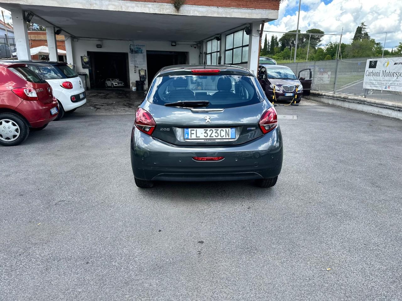 Peugeot 208 PureTech 82 5 porte Allure