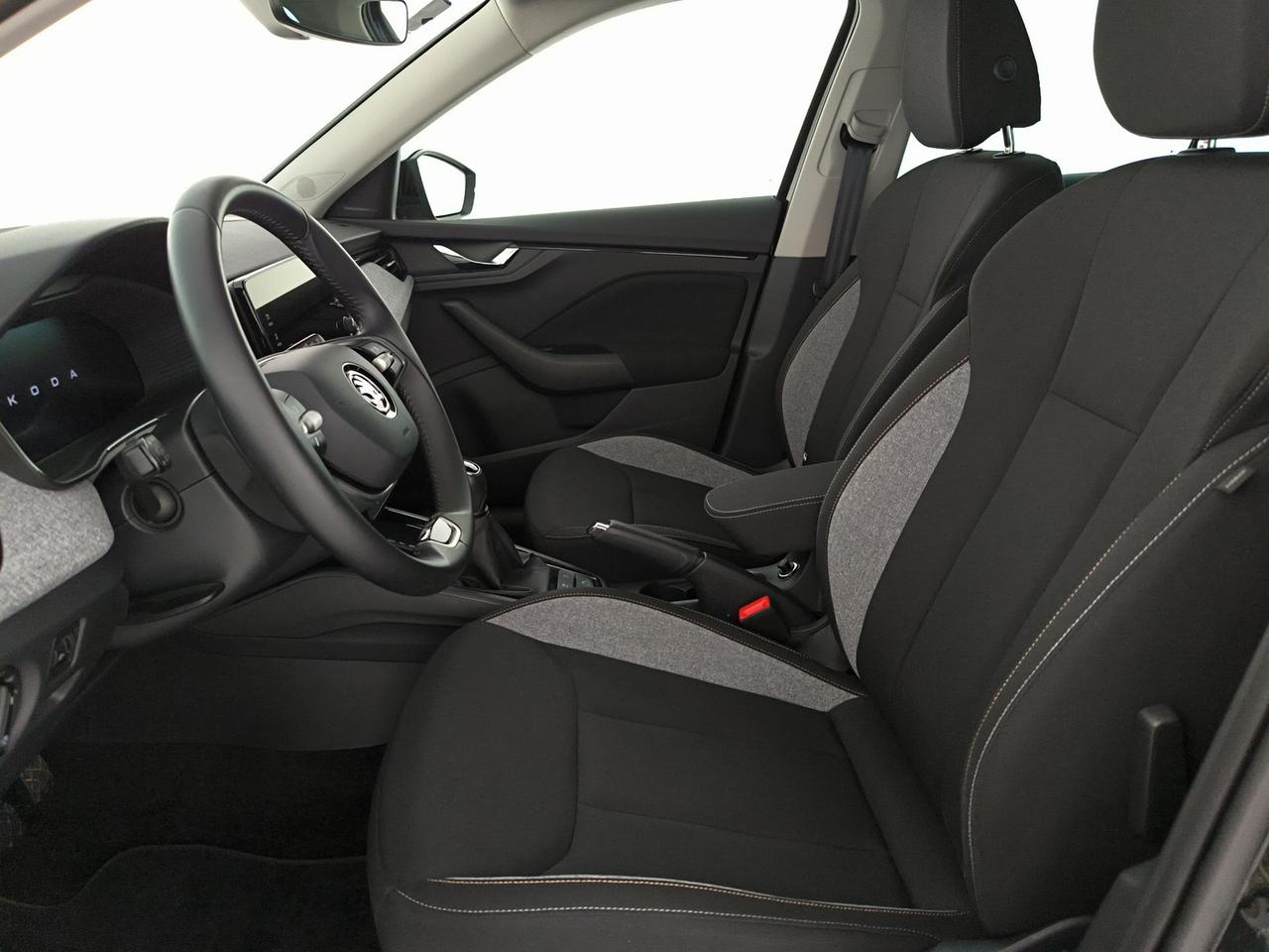 Skoda Kamiq 1.0 tsi black dots 115cv