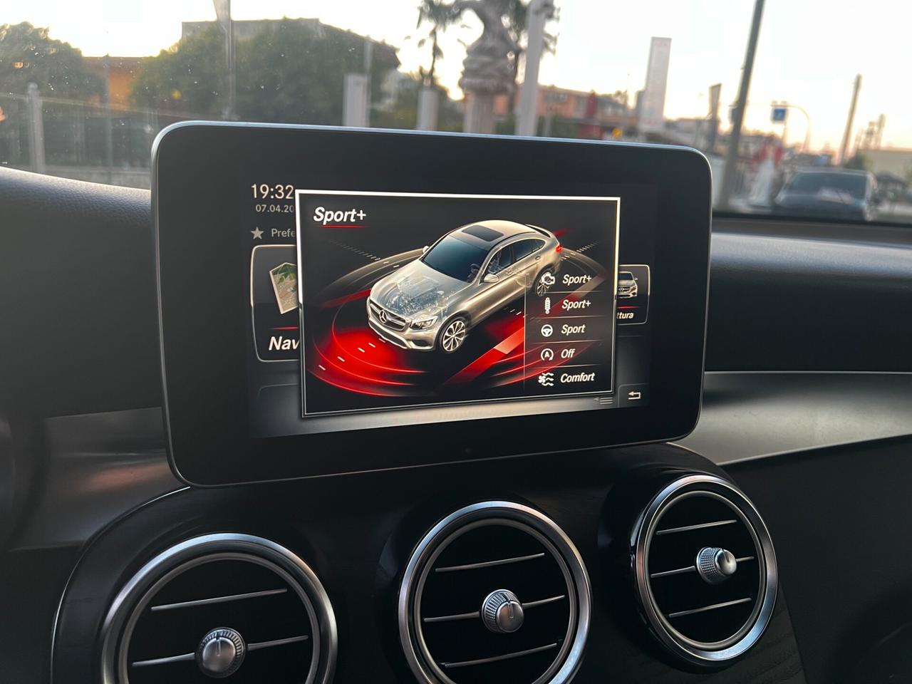 Mercedes-benz GLC Coupe 250 D 4Matic-AMG-2019