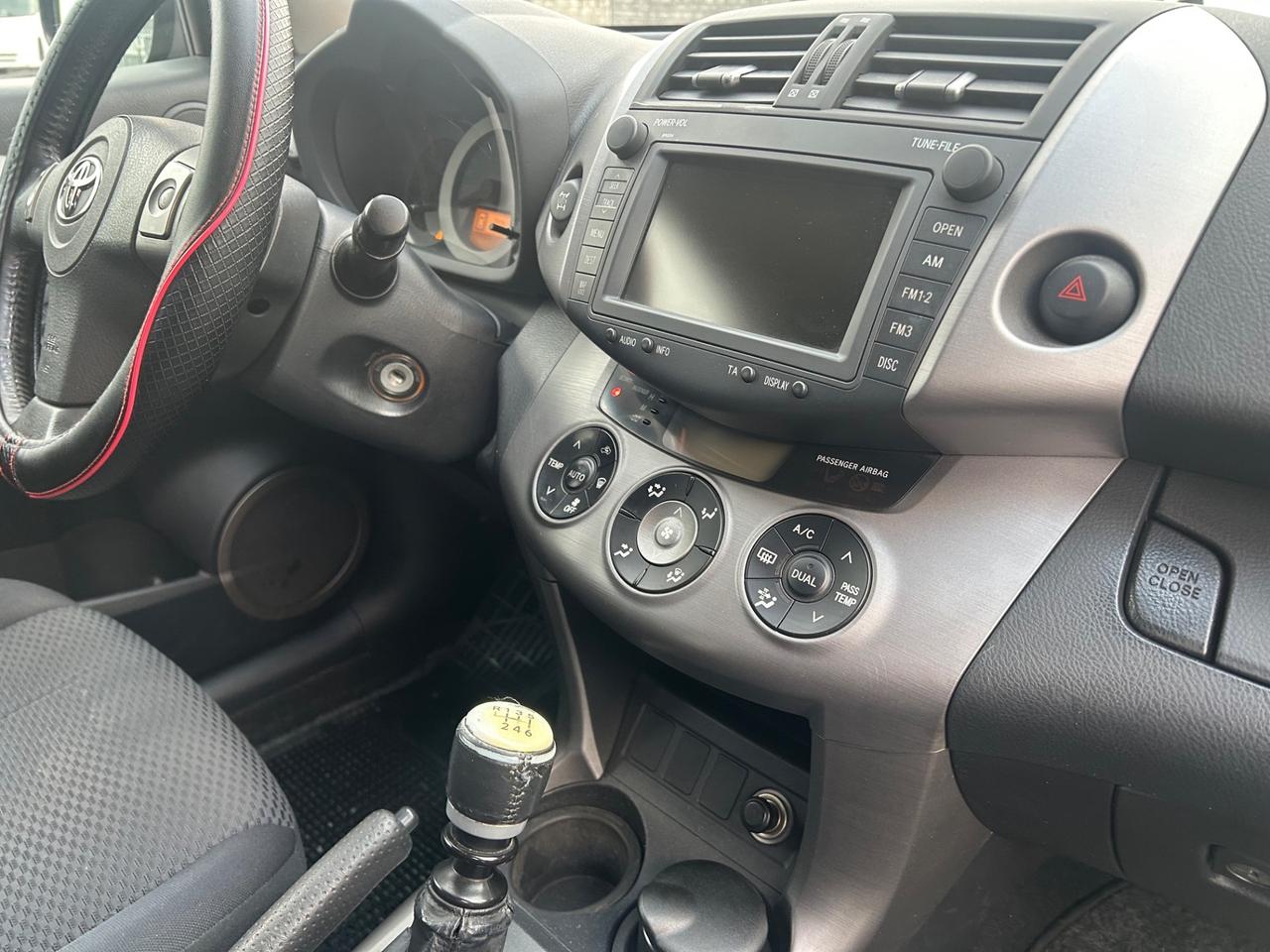 Toyota RAV 4 RAV4 2.2 D-4D 136 CV Sol