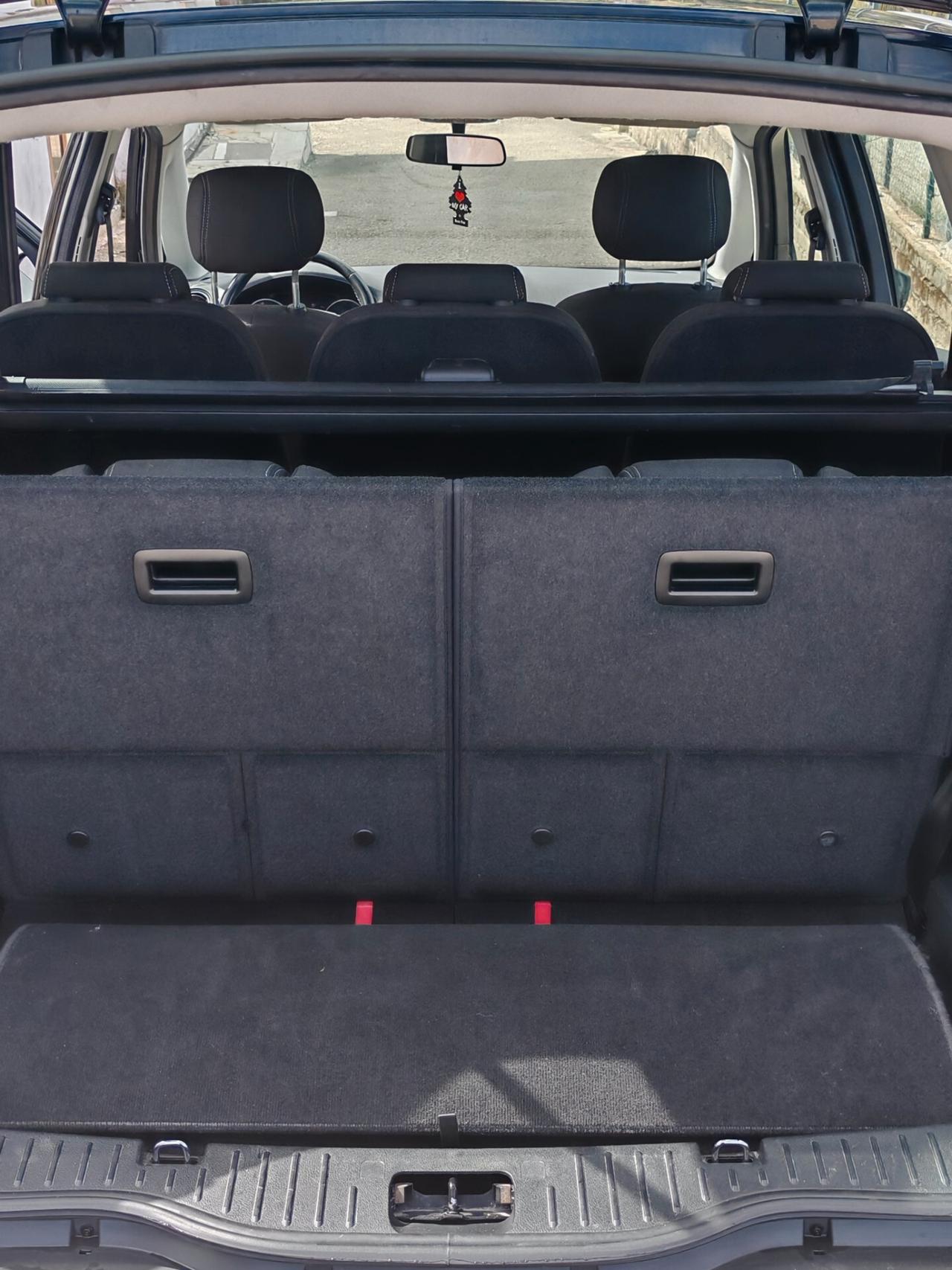 Ford S-Max 2.0 TDCi 140CV Powershift 7 posti Business Nav