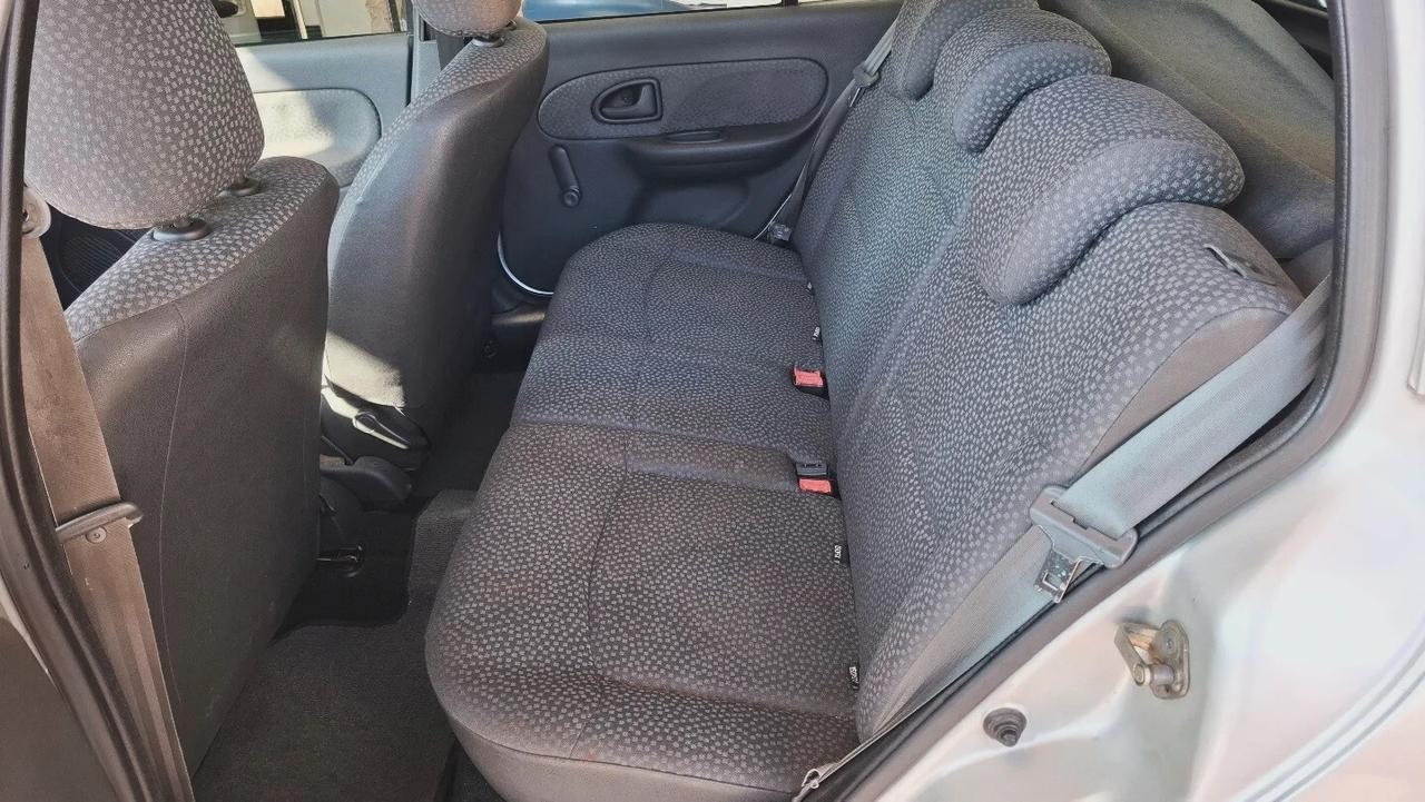 Renault Clio Storia 1.2 5 porte GPL Confort