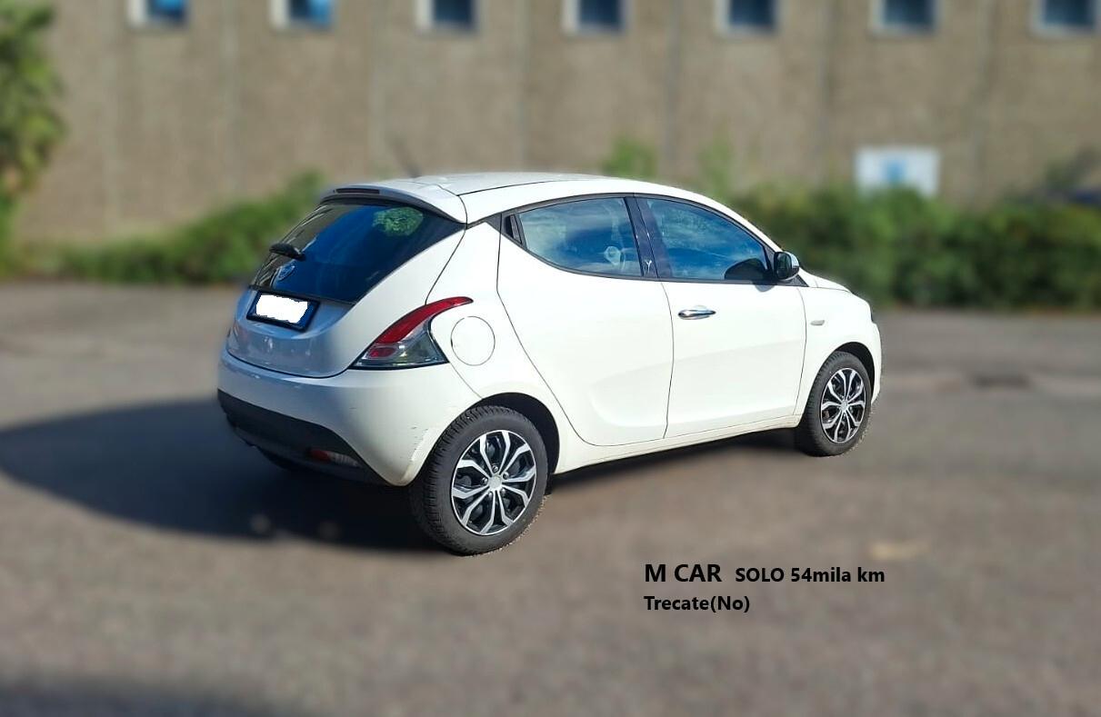 Lancia Ypsilon 1.2 69 CV 5 porte S&S Silver