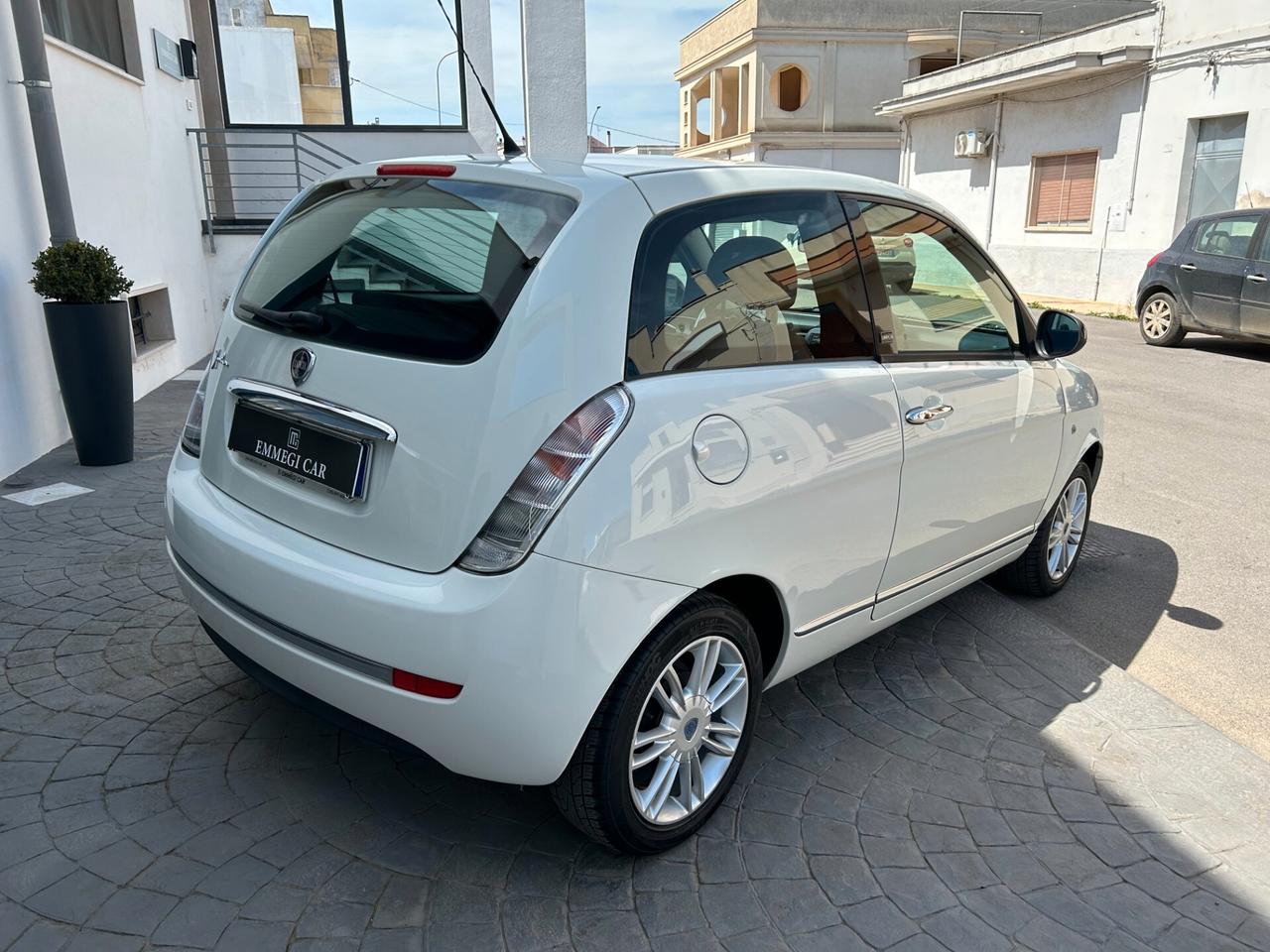 Lancia Ypsilon 1.2 51Kw UNYCA Km86.000-2012