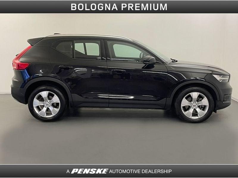 Volvo XC40 B4 AWD Geartronic Momentum Pro