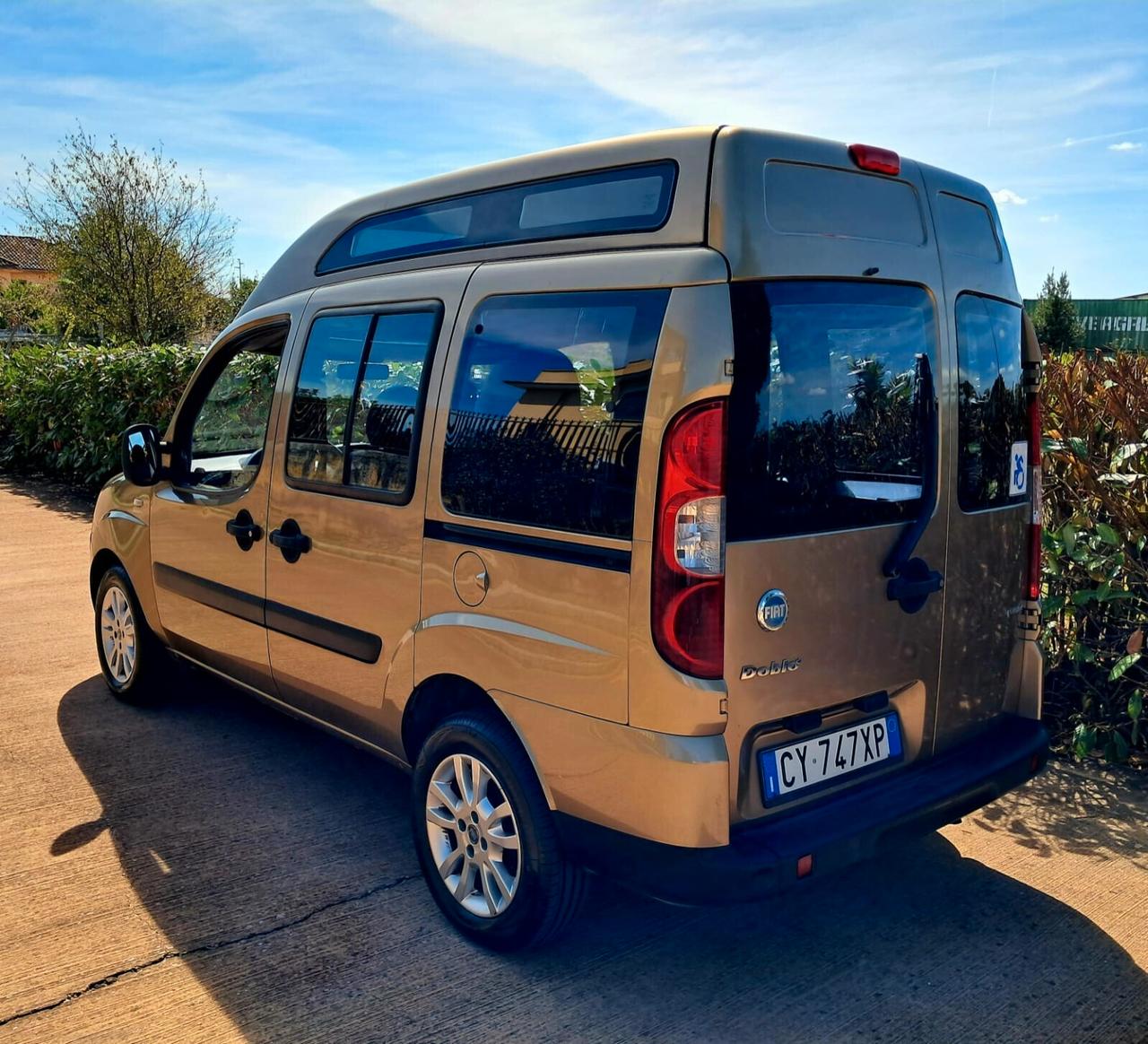 Fiat Doblo 1.9 JTD TETTO ALTO TRASPORTO DISABILI POCHI KM