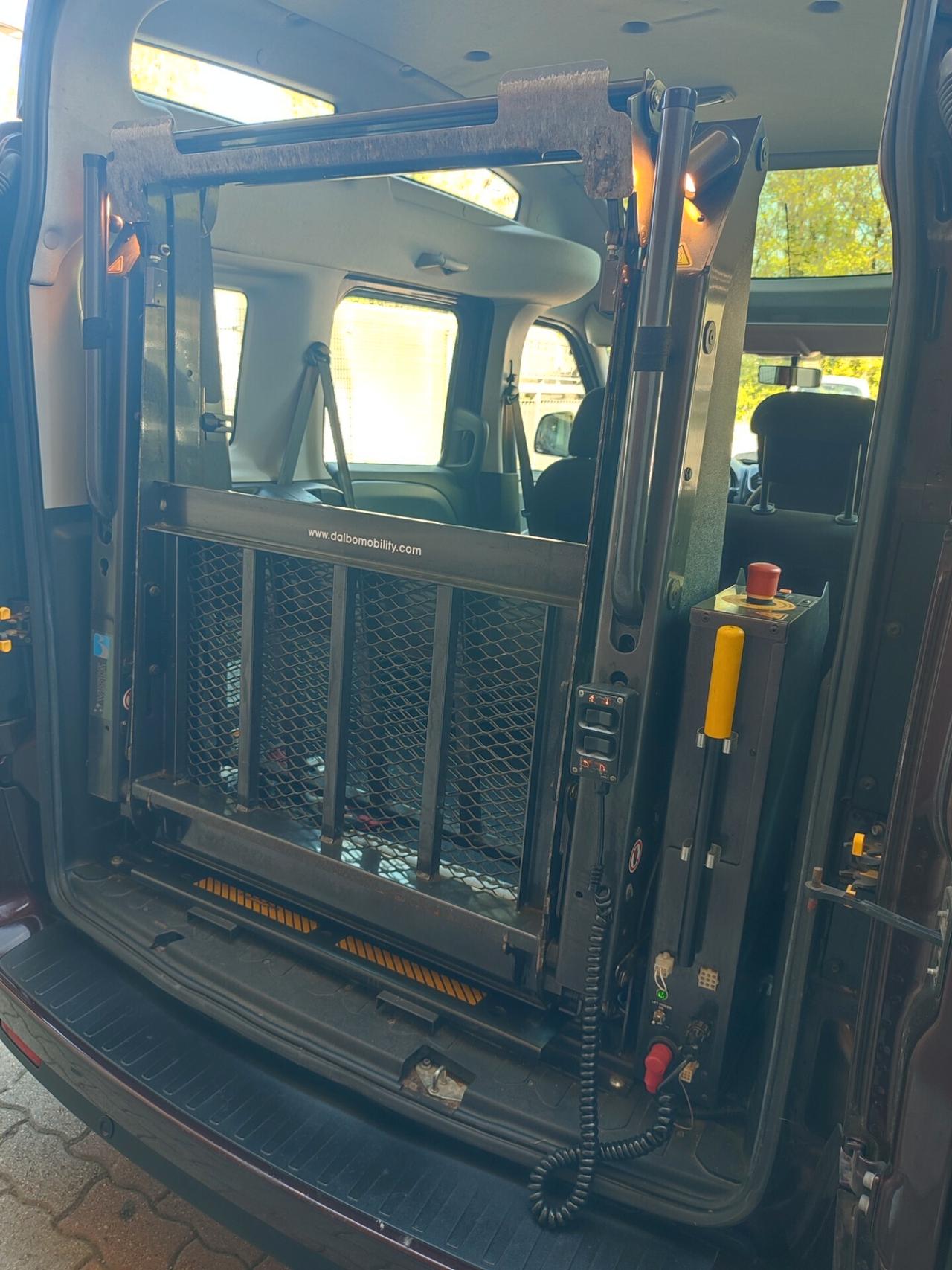 FIAT DOBLO 2012 BENZINA PEDANA DISABILI ELETTRICA TETTO ALTO