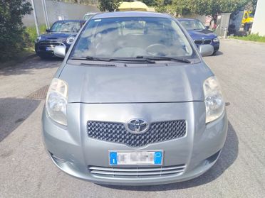 Toyota Yaris 1.4 D-4D 3 porte Sol