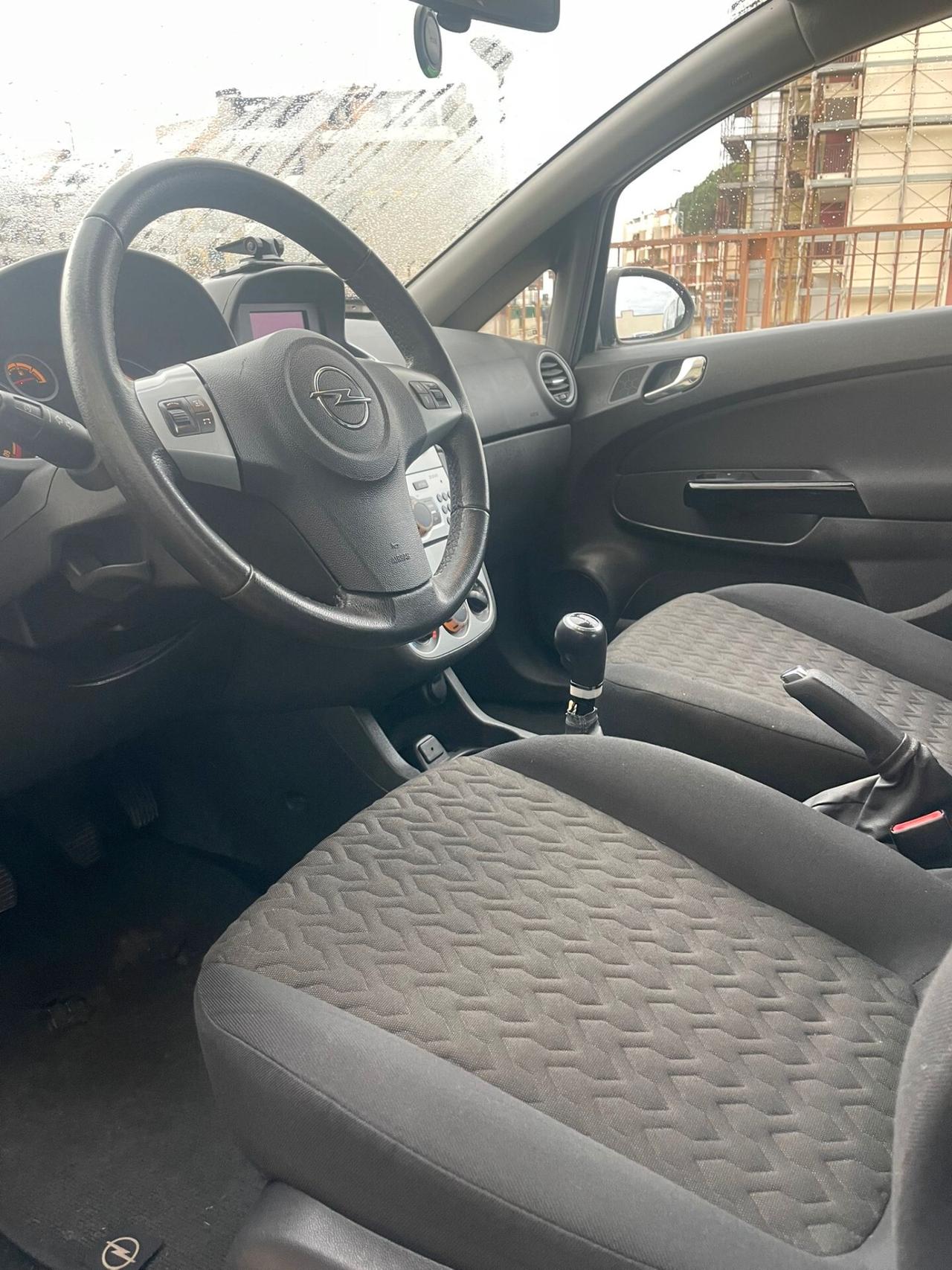 OPEL CORSA 1.3 CDTI 75CV F.AP. 5 PORTE AUTO PER NEO PATENTATI