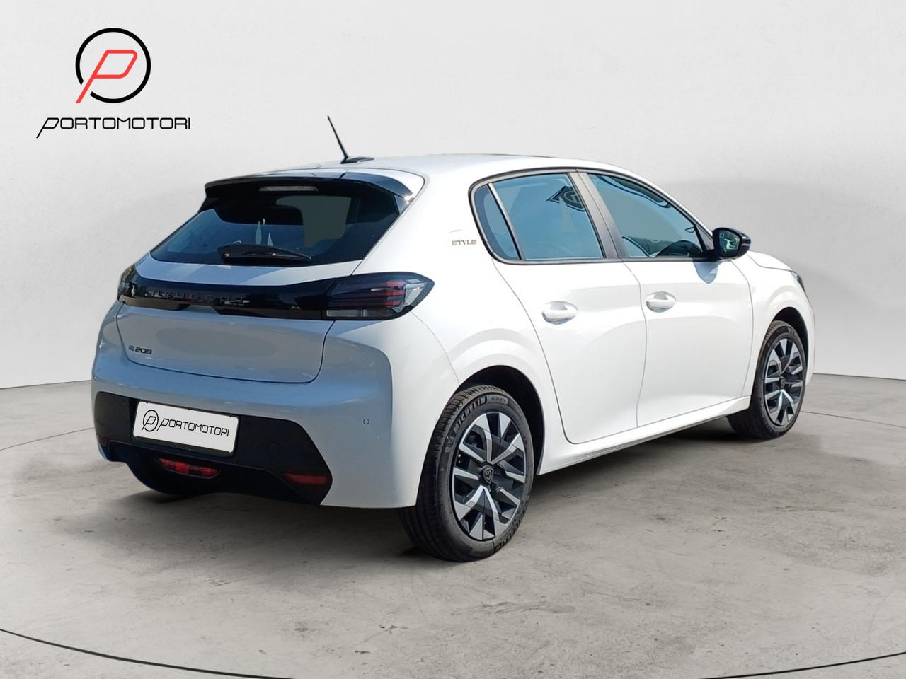 PEUGEOT e-208 STYLE - Motore Elettrico 136cv (100kW)