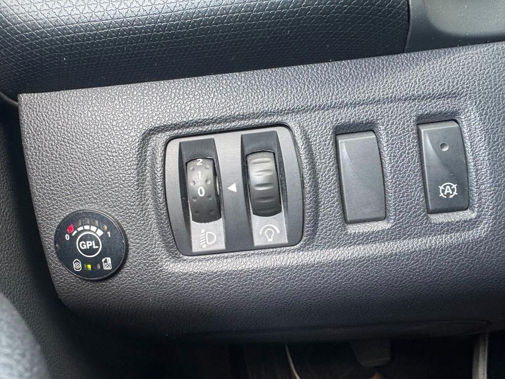 Renault Clio TCe 12V 90 CV GPL 2018 NEOPATENTATI