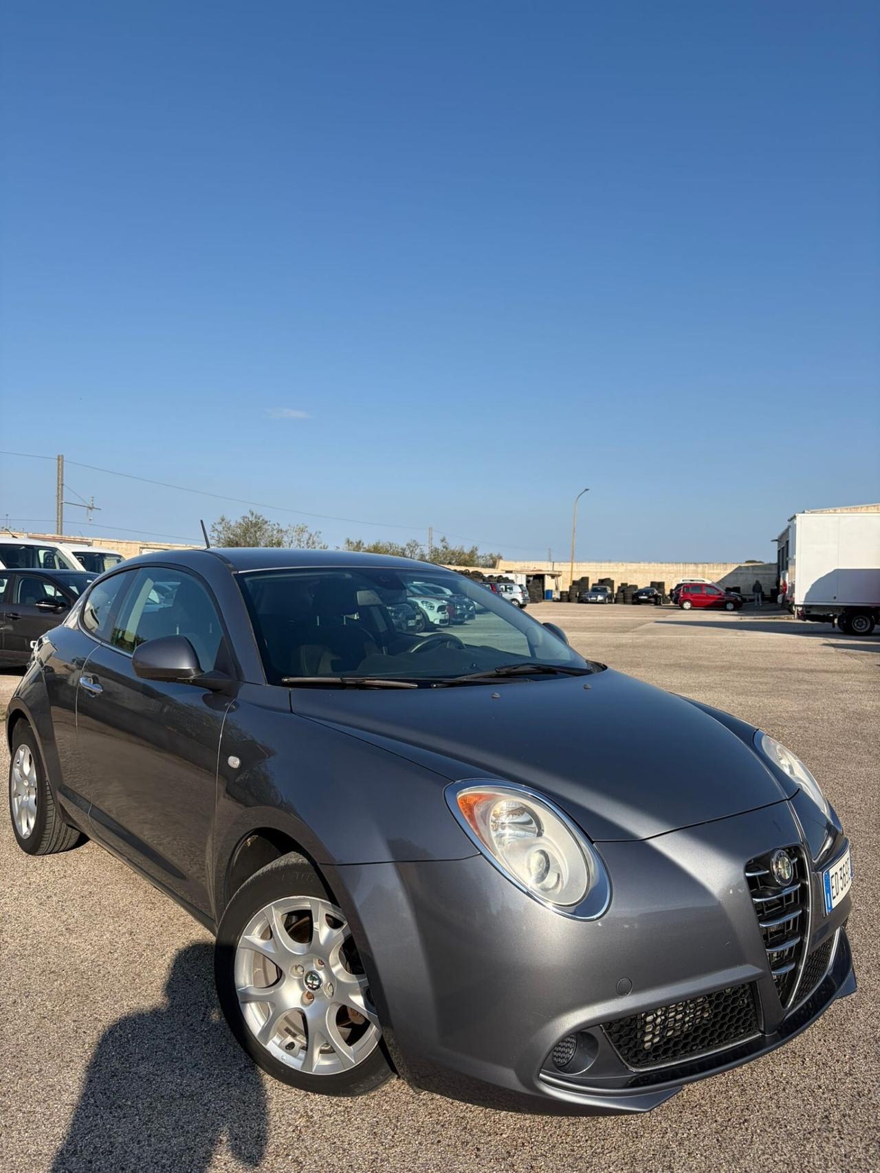 Alfa Romeo MiTo 1.6 JTDm 16V Distinctive Sport Pack