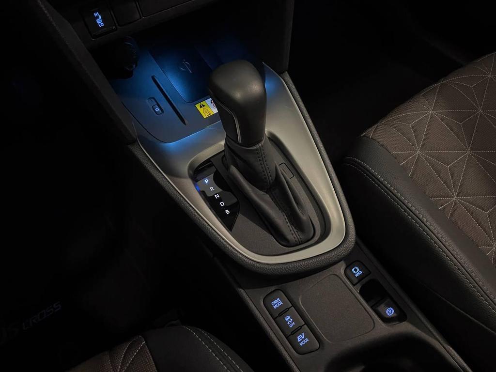 Toyota Yaris Cross 1.5 H Lounge FWD E-CVT