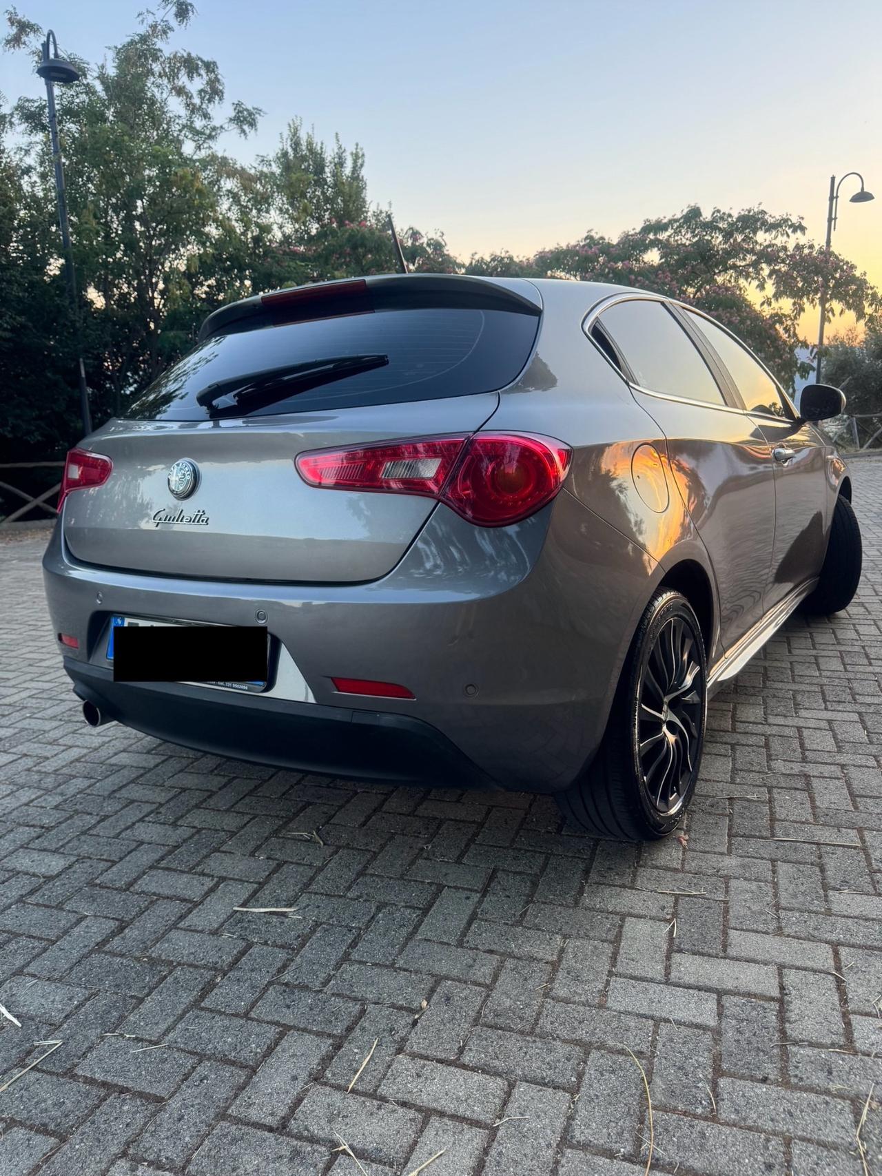 Alfa Romeo Giulietta 1.6 Multijet 105Cv 2012