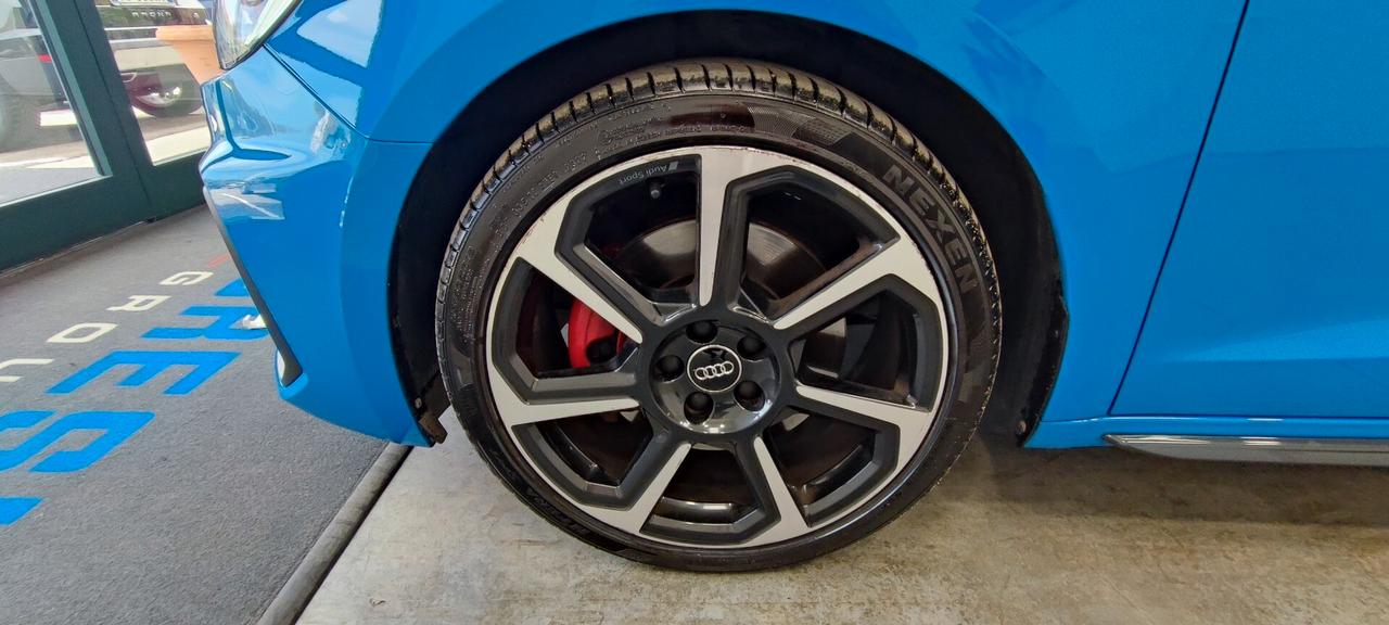 Audi A1 SPB 40 TFSI S tronic line edition