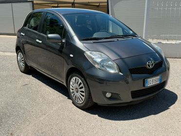 Toyota Yaris 1.0 5 porte Sol NEOPATENTATI