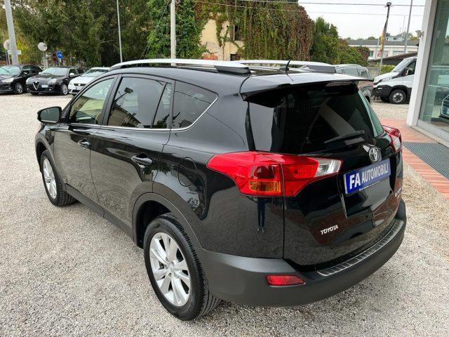 TOYOTA RAV 4 2.2 D-CAT A/T 4WD Style