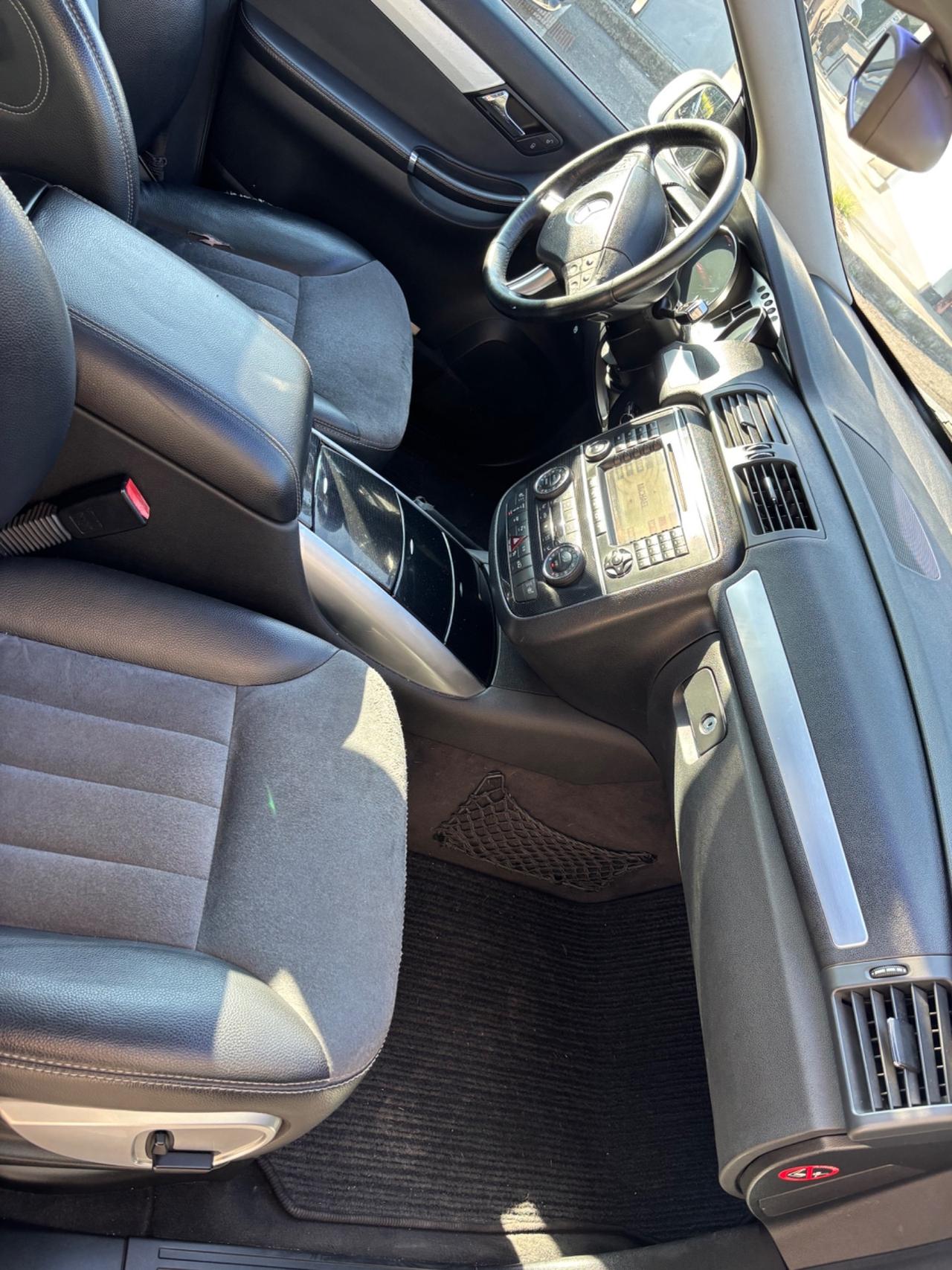 Mercedes-benz R 320 CDI cat 4Matic