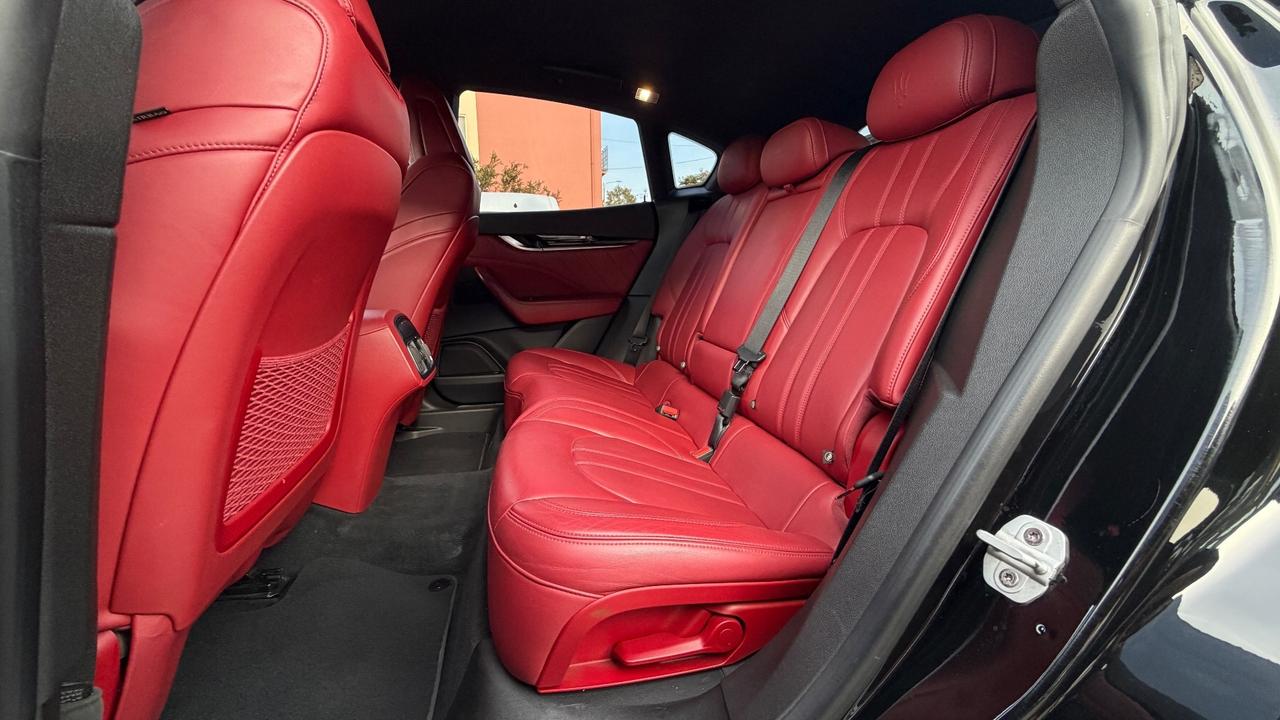 MASERATI LEVANTE 3.0 GRANSPORT Q4 V6 275CV - FULL LED, PELLE, SOSPENSIONI REGOLABILI, SEDILI ELETTRICI