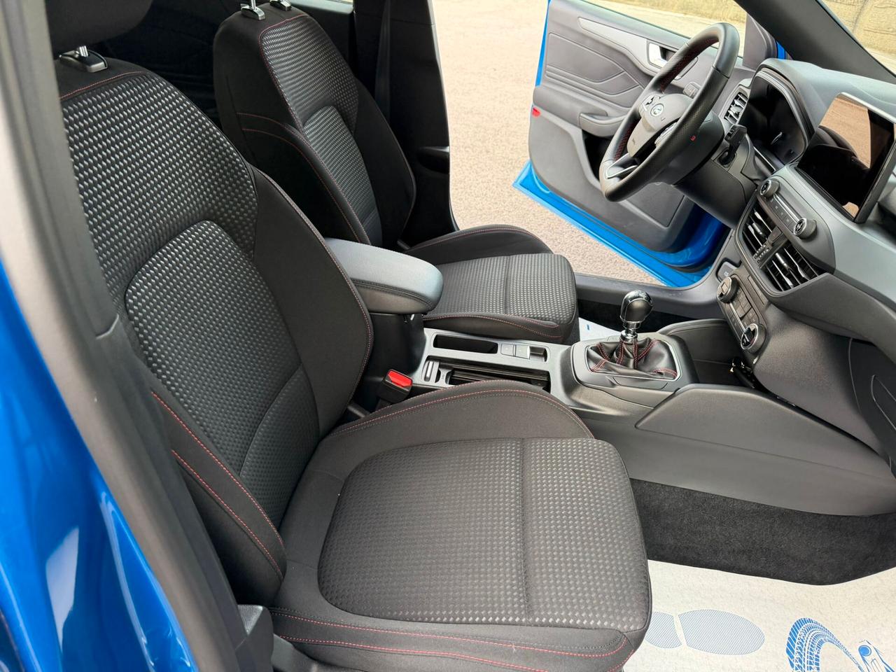 Ford Focus 1.0 EcoBoost Hybrid 125 CV 5p. ST-Line 2022