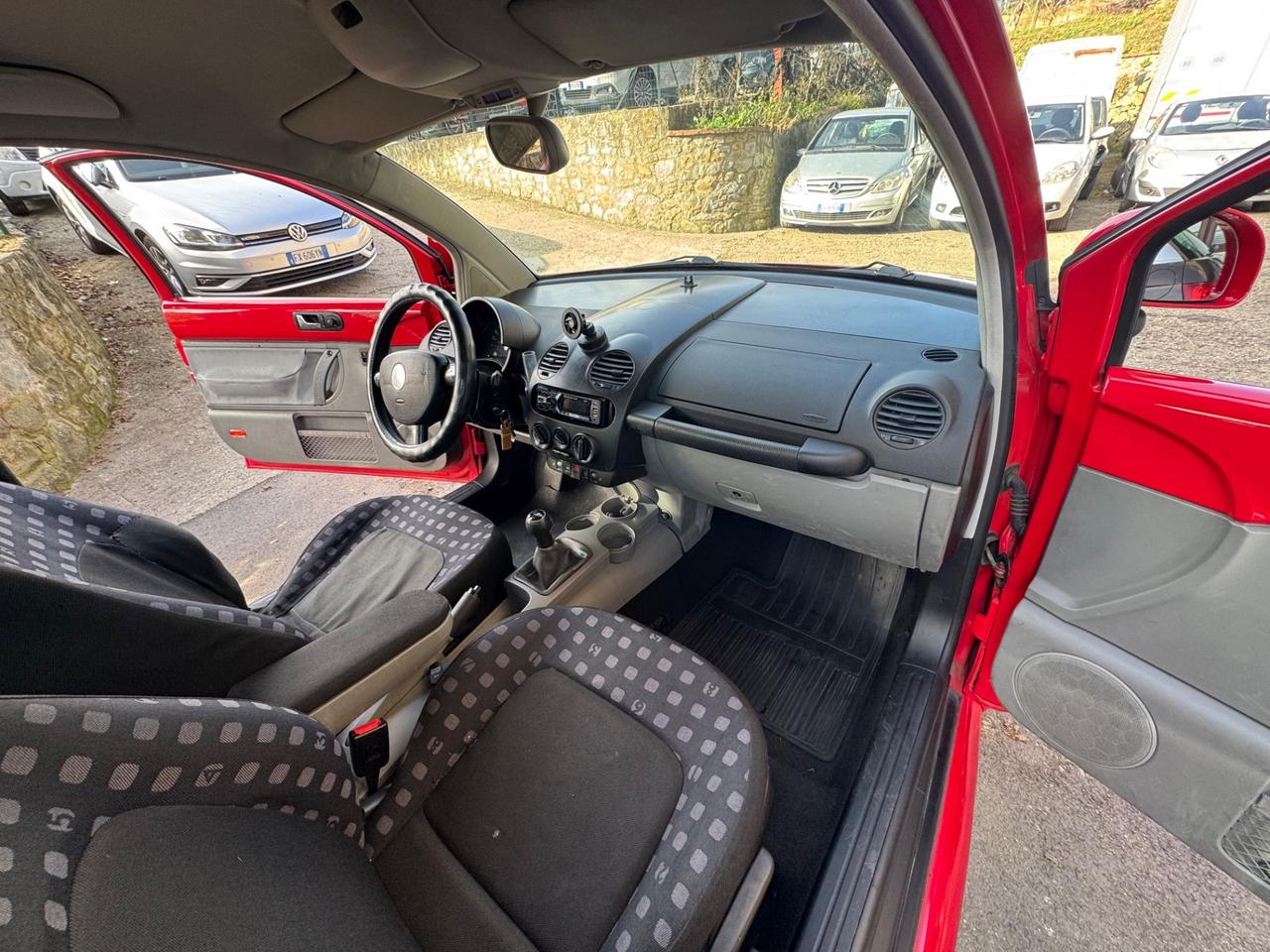 Volkswagen New Beetle T.D.