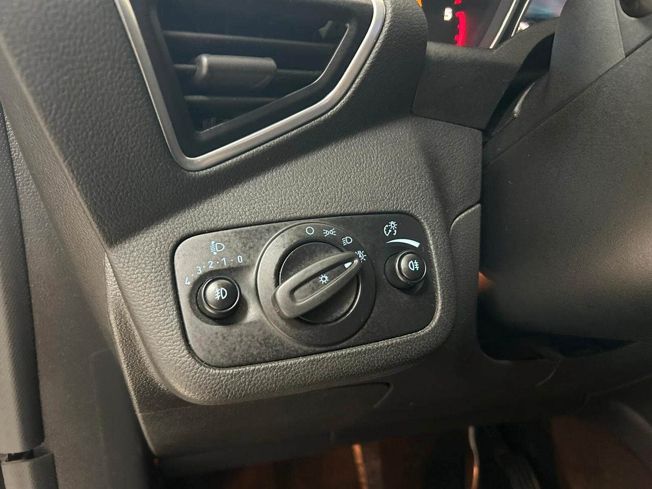 Ford Kuga 2.0 TDCI 140 CV 4WD Titanium