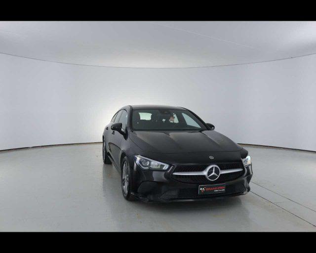 MERCEDES-BENZ CLA 180 d Automatic Shooting Brake Business