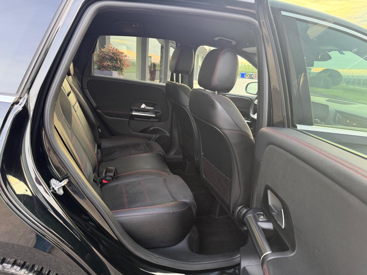 Mercedes-benz B 180D Premium AMG Unico proprietario