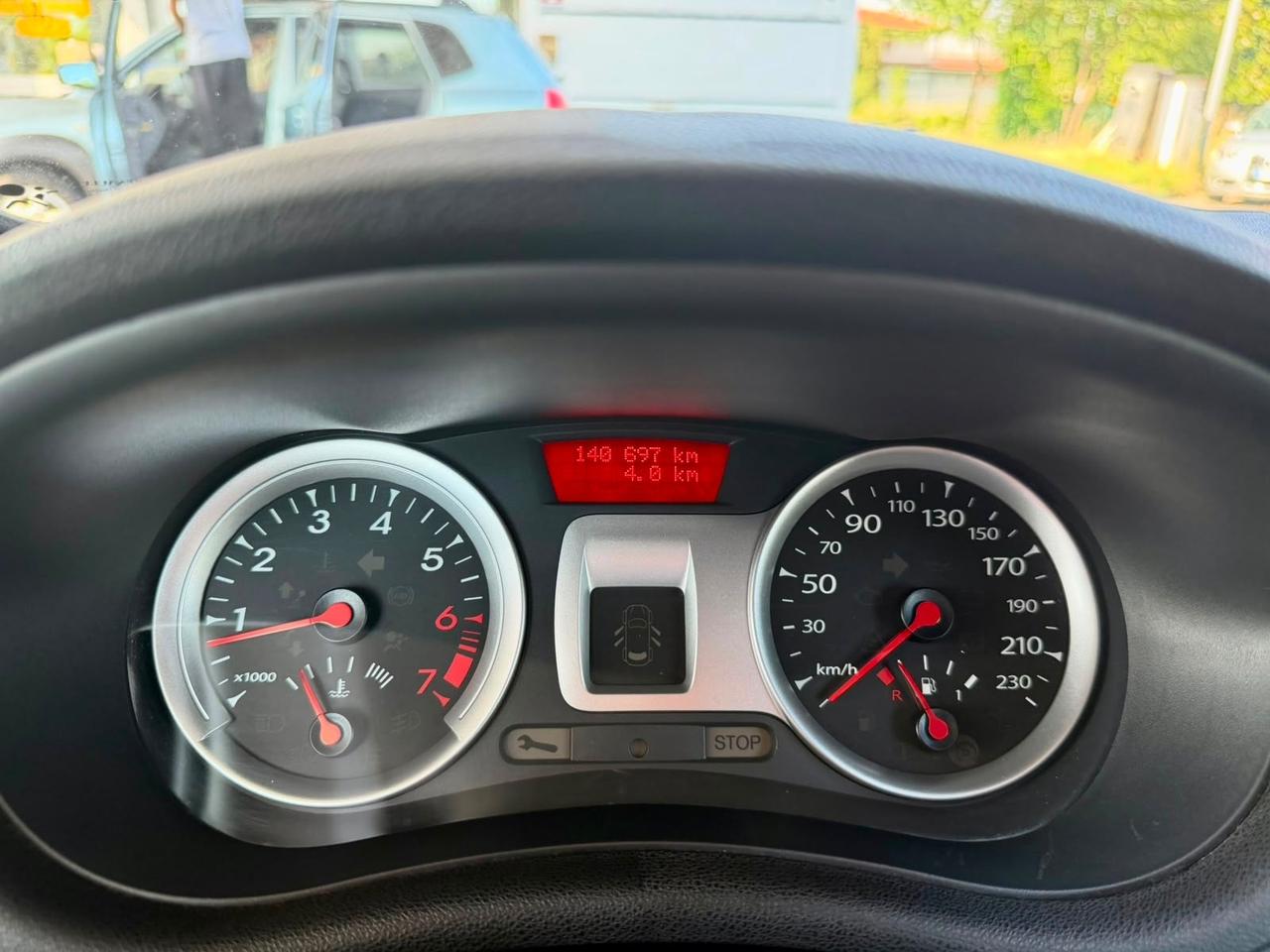 Renault Clio 1.2 16V 3
