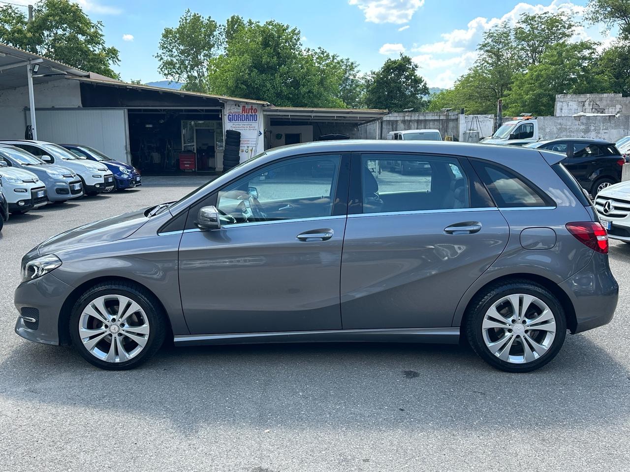 Mercedes-benz B 180 d Premium