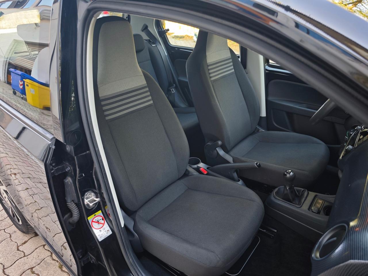 Volkswagen up! 1.0 5p. move