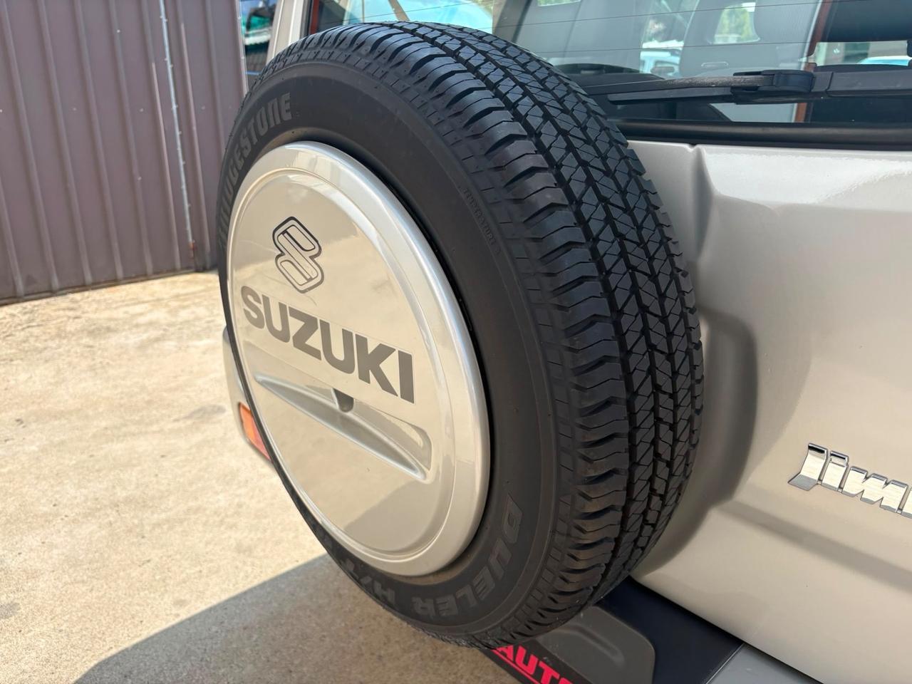 Suzuki Jimny 1.3i 16V cat 4WD JLX
