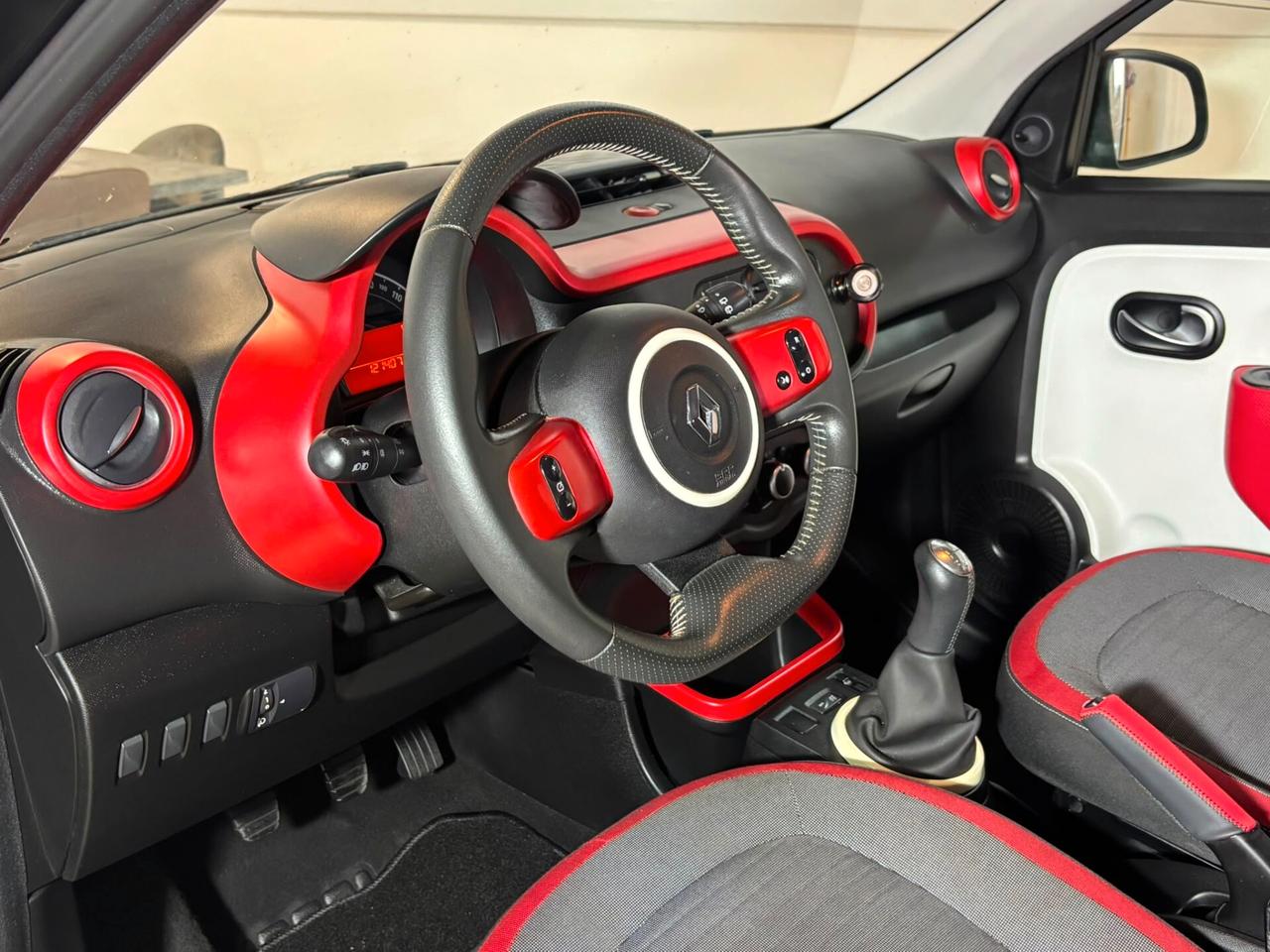 RENAULT TWINGO 1.0 BENZINA CLIMA
