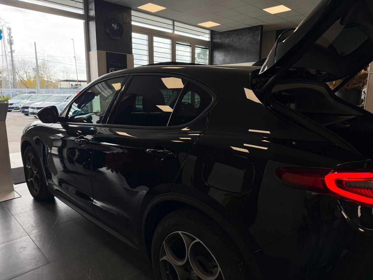 Alfa Romeo Stelvio 2.2 Turbodiesel 160 CV AT8 RWD Business