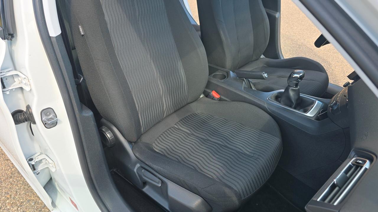 Peugeot 308 BlueHDi 100 S&S Active