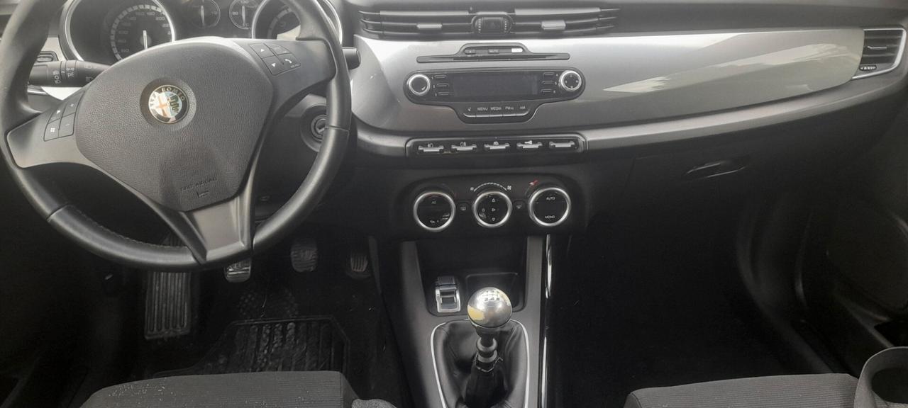 Alfa Romeo Giulietta 1.6 JTDm-2 105 CV Exclusive