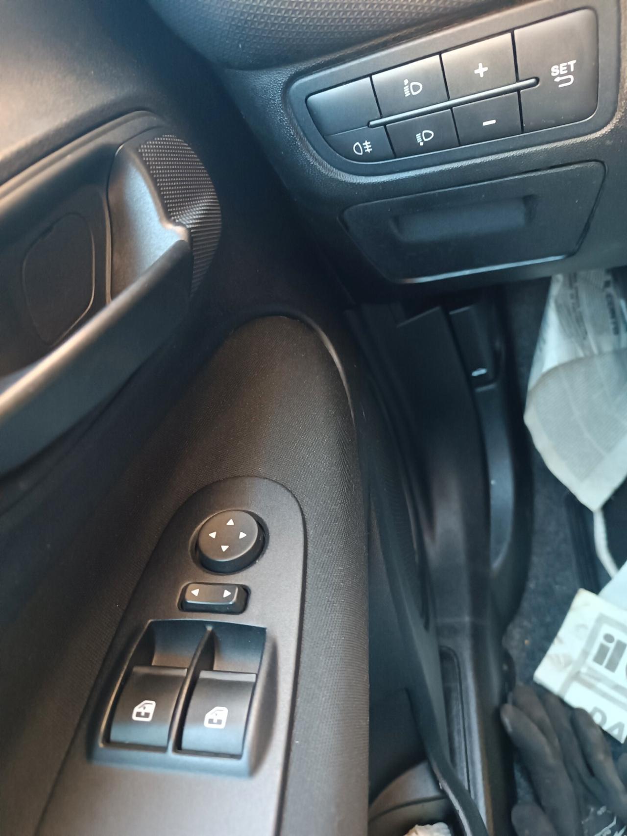 Fiat Punto 1.4 8V 5 porte Natural Power Street