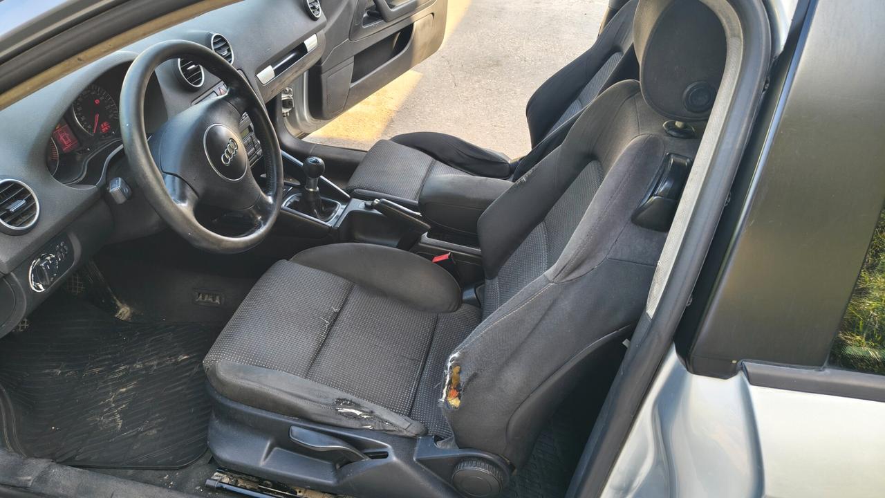 Audi A3 2.0 16V TDI Ambition + BMW 118D