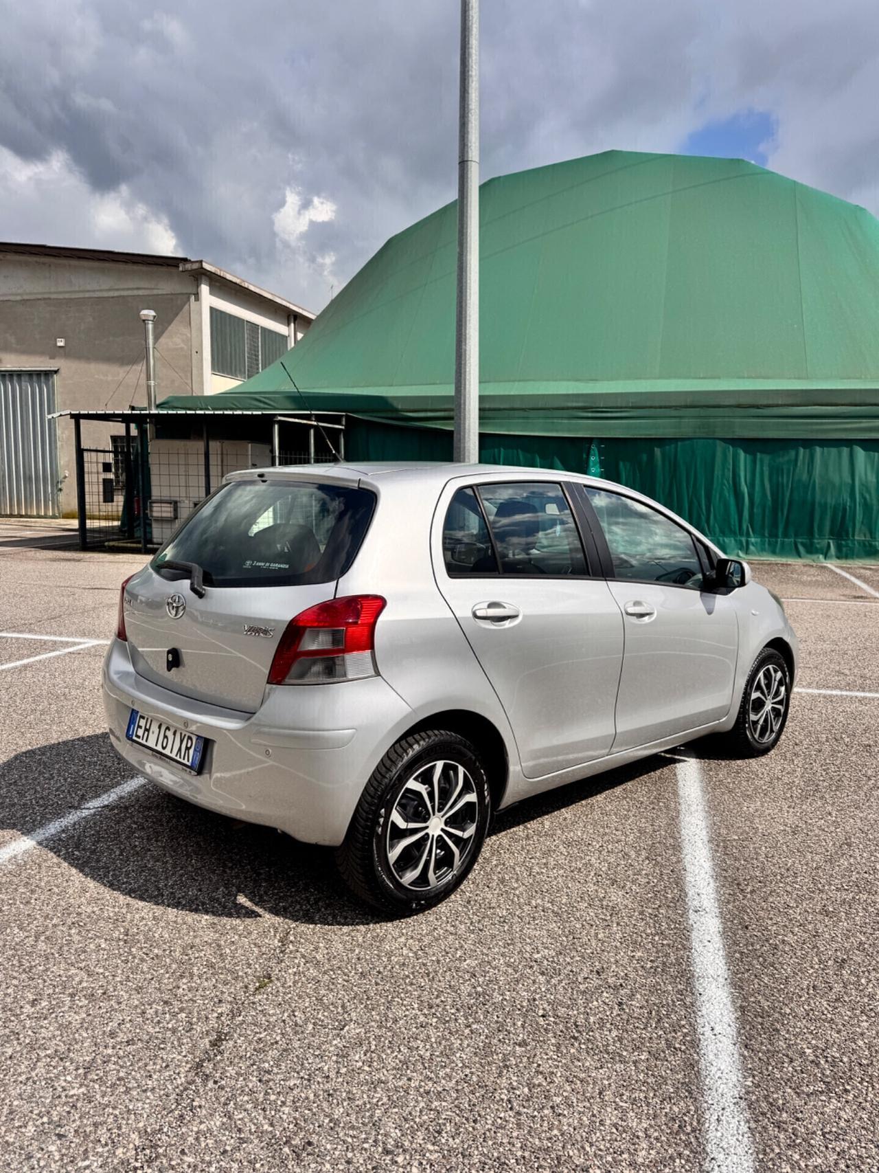 Toyota Yaris 1.3 5 porte 2011