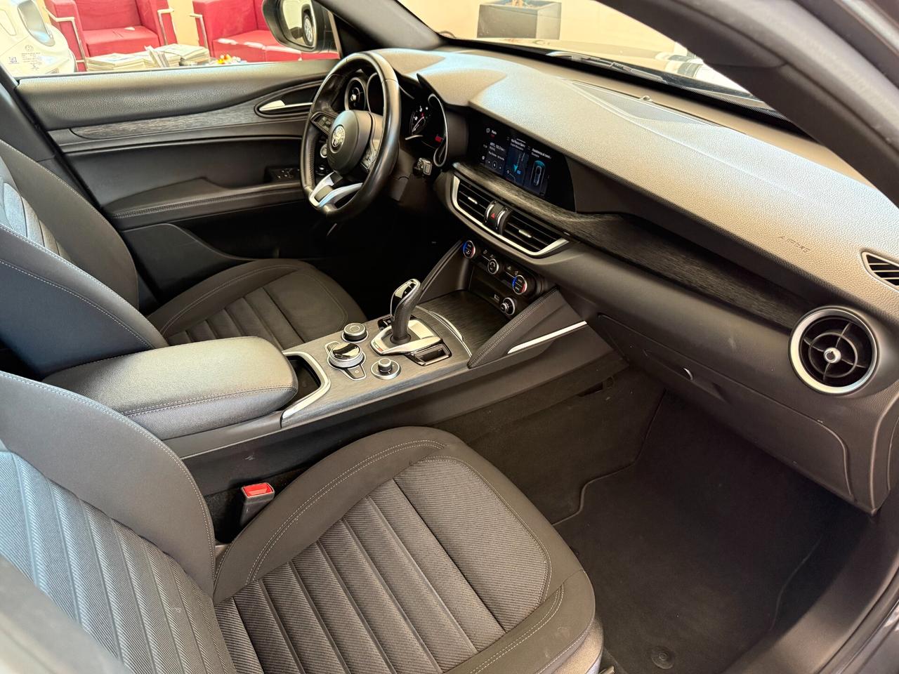 Stelvio 2.2 Turbodiesel 190 CV AT8 Q4 Business