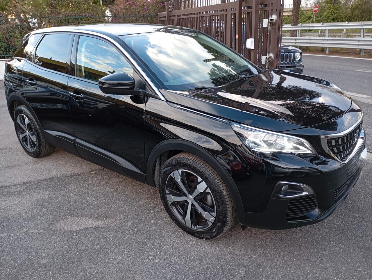 Peugeot 3008 1.5 BlueHDi 130CV Business