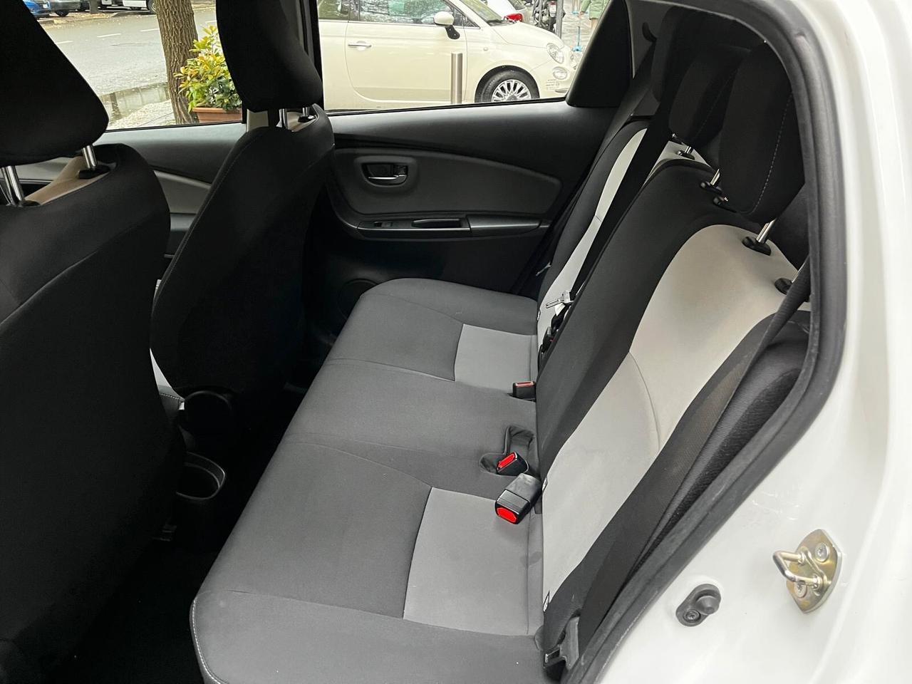 Toyota Yaris 1.5 Hybrid 5 porte Active