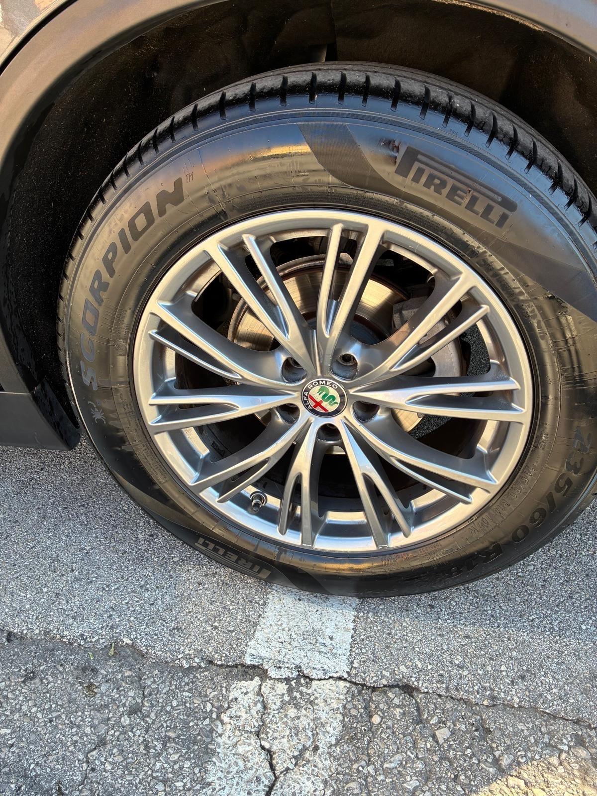 Alfa Romeo Stelvio 2.2 Turbodiesel 190 CV AT8 RWD Super