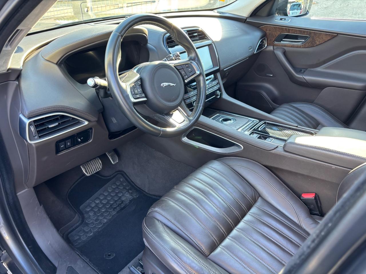 JAGUAR F-PACE 2.0 D 240CV TETTO APRIBILE FULL